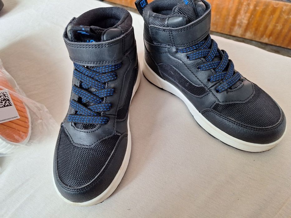 Нови топли кецове размер 29