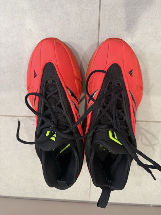 Продам мужские кроссовки