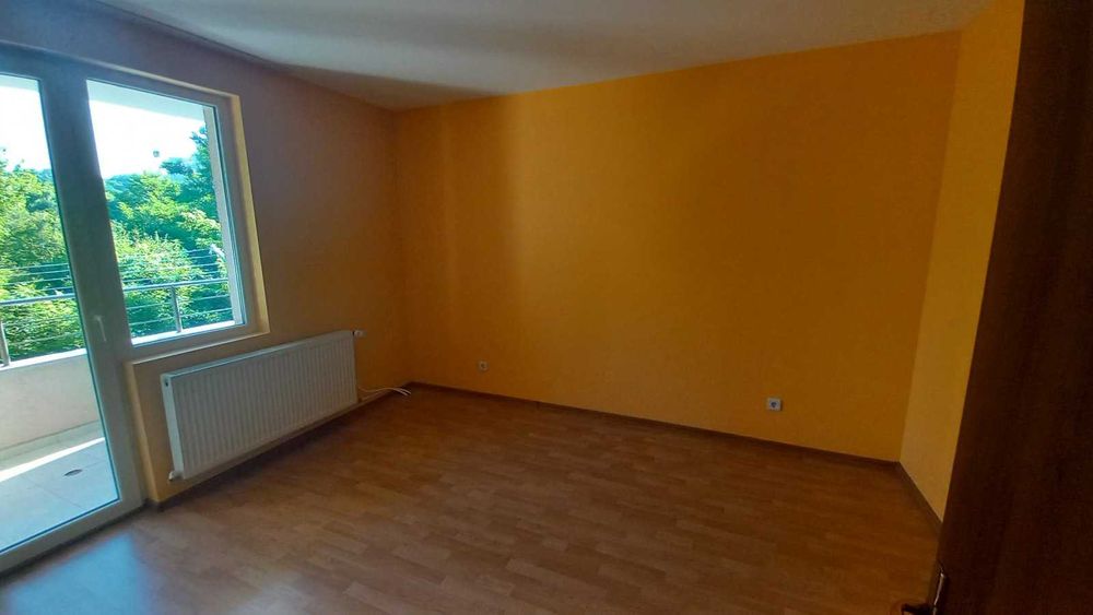 Дава се под наем Тристаен апартамент в Разград, Бели Лом - 100 кв.м за 300 € - Снимка #5