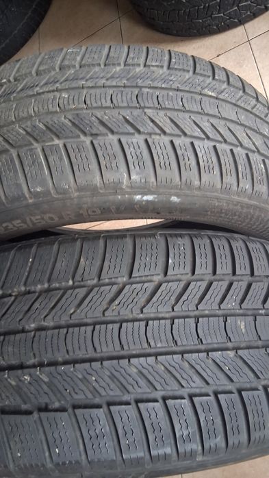 2 броя зимни гуми 235/50/R19 CONTINENTAL