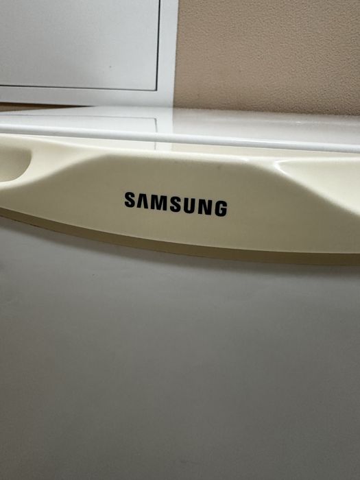 Холодильник мини Samsung в отличном состоянии