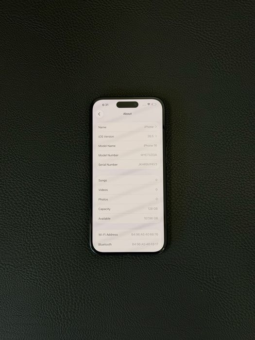 Отличен iPhone 16 94% батерия