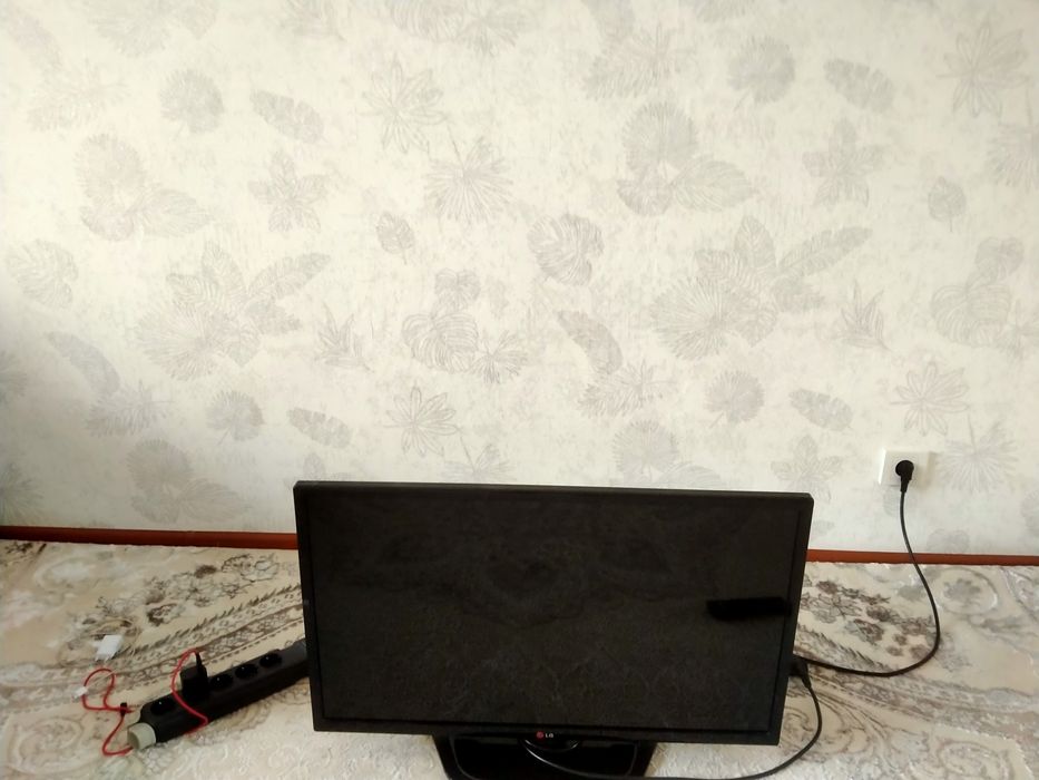Б/у телевизор LG, диагональ 32