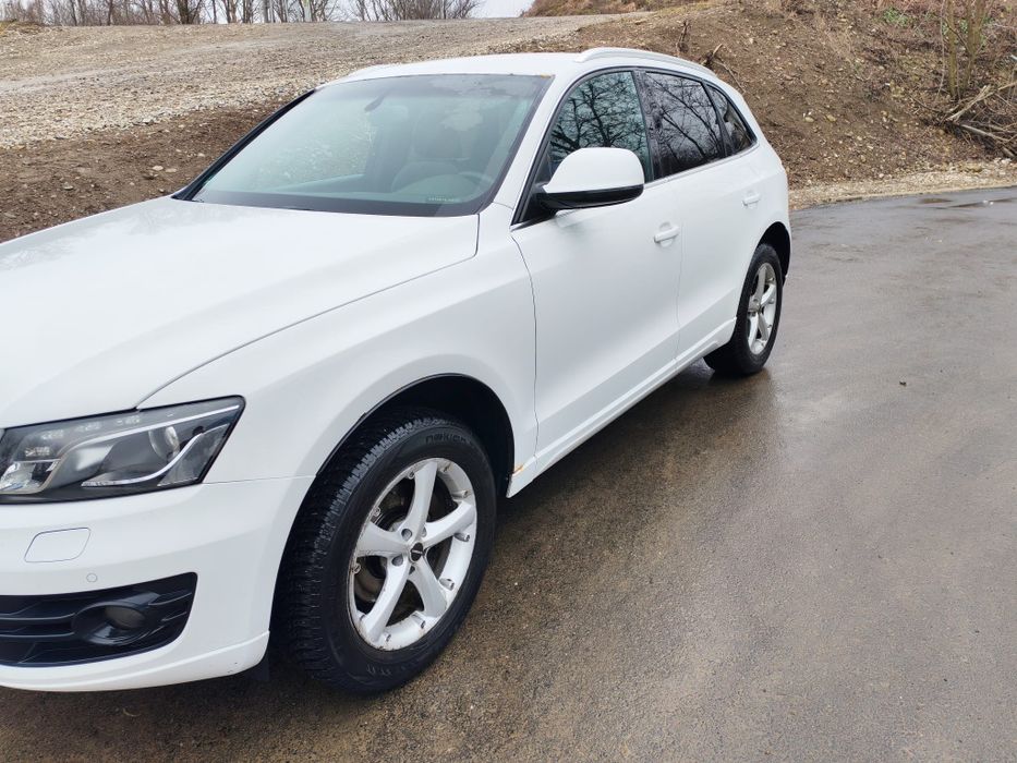 Vand Audi Q5 2010