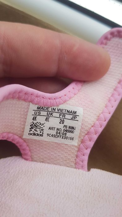 Vand sandale roz Adidas nr. 20 ( 12, 5 cm )
