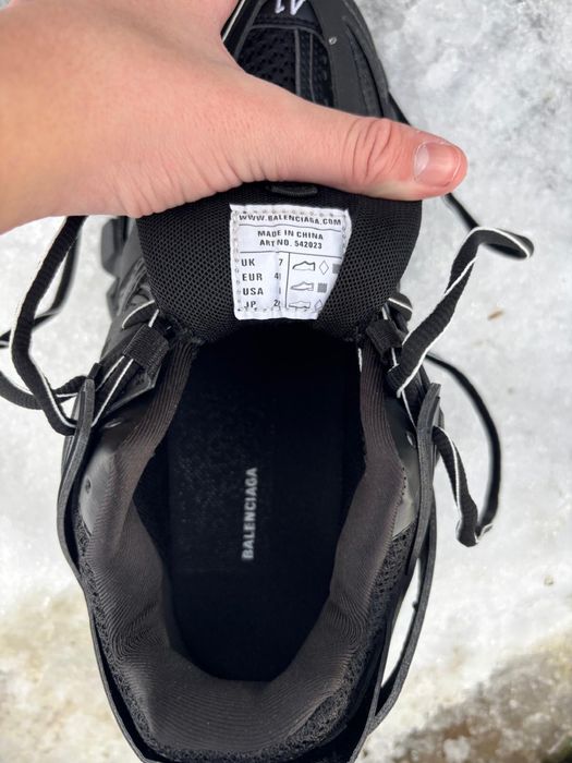 balenciaga track marime 41 ( recomandat pentru oameni care poarta 40)