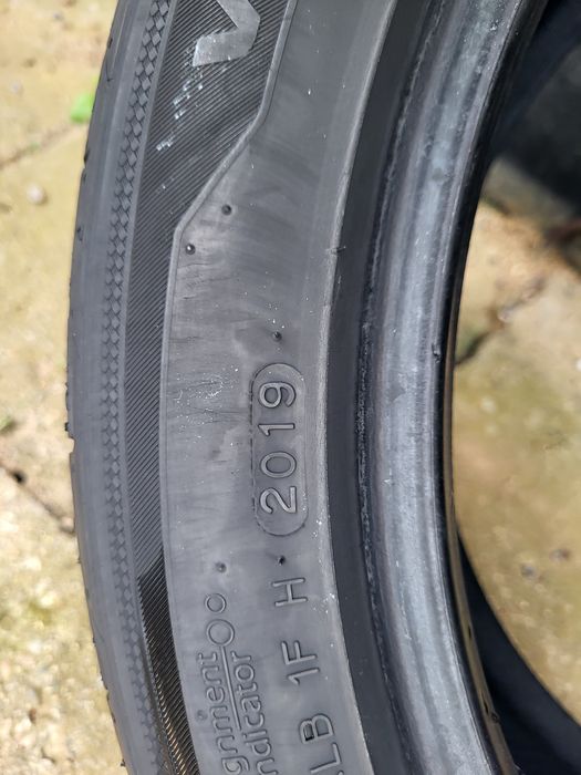 2бр 205/50/17 гумите са неразличими от новите