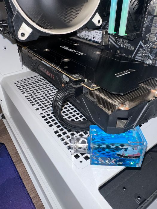 Видеокарта gtx1070