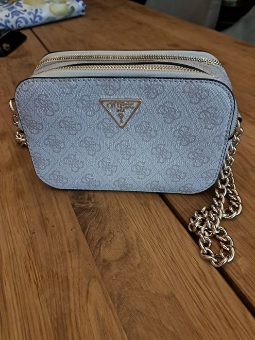 Чисто нова дамска чанта за рамо GUESS