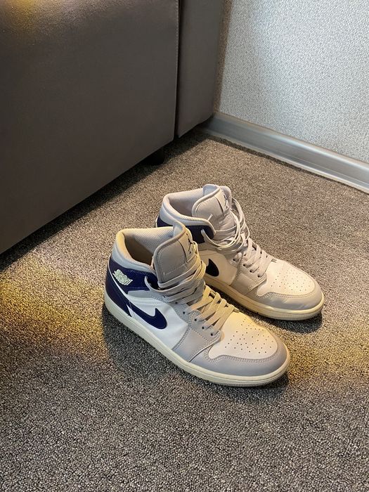 Кроссовки nike air jordan 1 mid