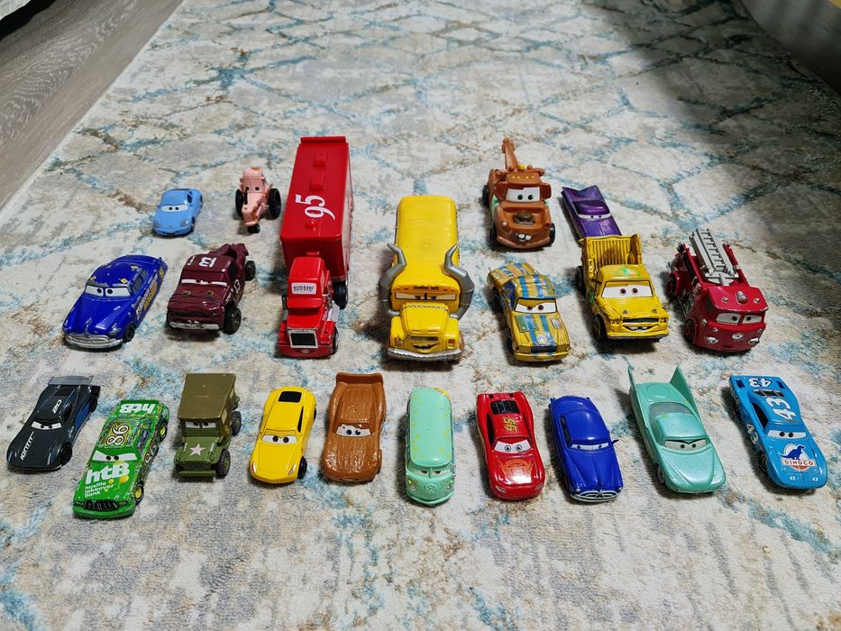 Игрушки! Машинки из мультфильма "Тачки"