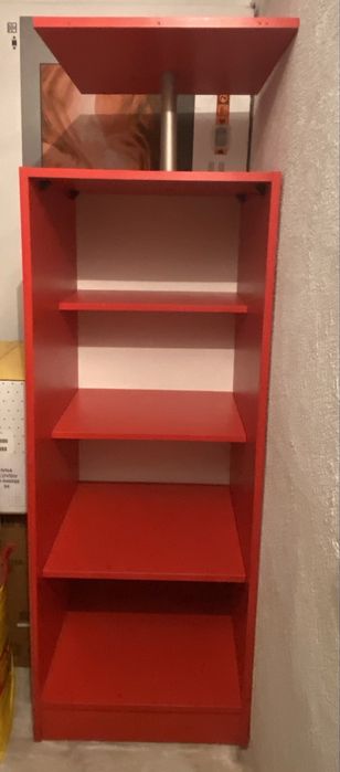 Червен шкаф - етажерка 53/53 см и височина 139/165 см