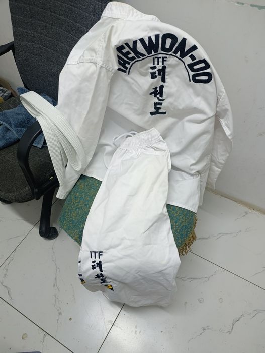 Продам кимоно для тайквандо