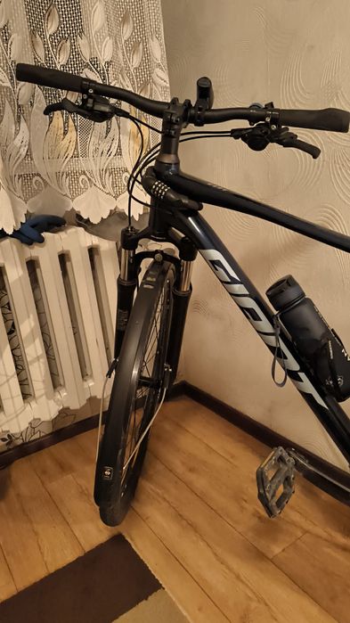 Велосипед Giant Roam