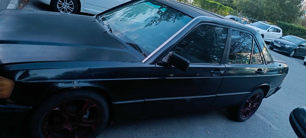Продам машину Мерседес бенз w190