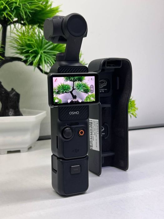 Dji pocket.    3