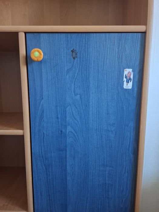 Продаётся стеллаж для дома