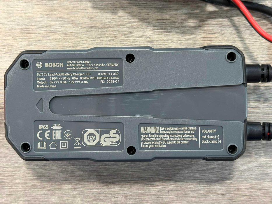 Зарядно устройство Bosch C30 Charger