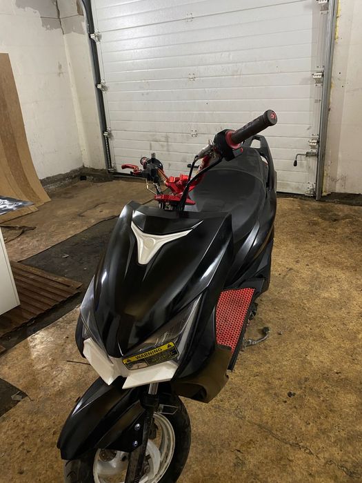 Продам Скутер М8 про