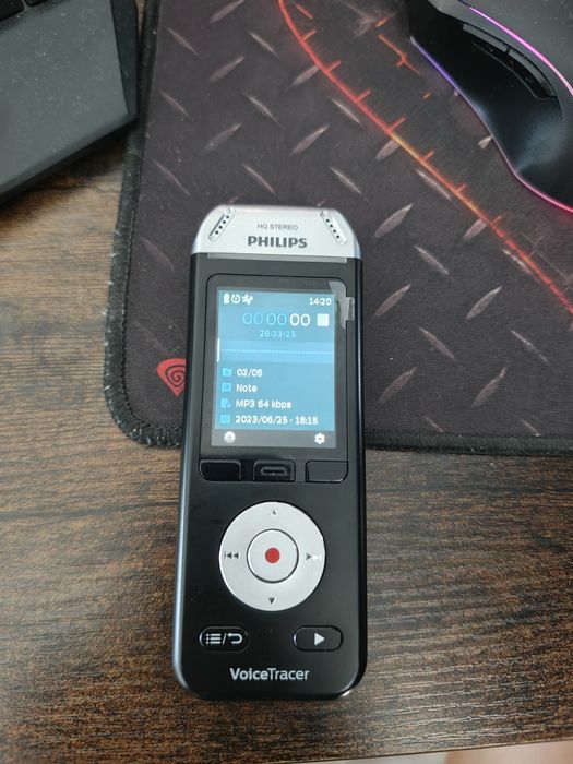 Reportofon Philips DVT2110 8 GB Argintiu