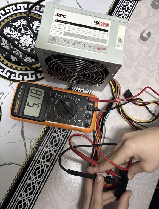 Vand sursa de alimentare 500W