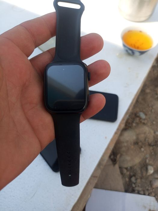 Smart watch sotladi
