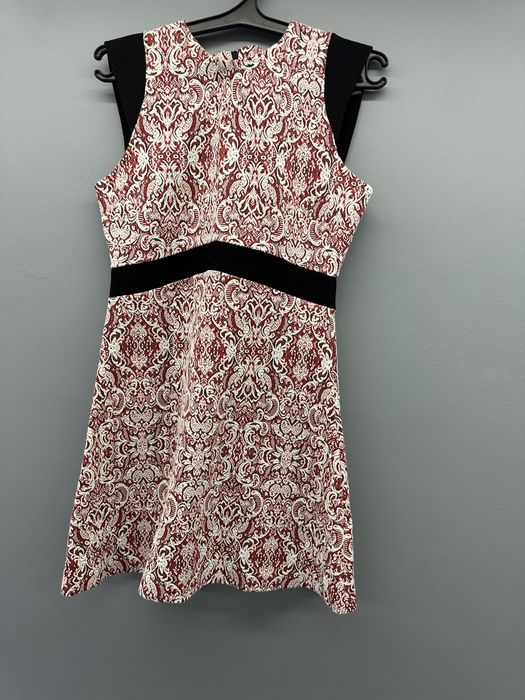 Продам красивые платье