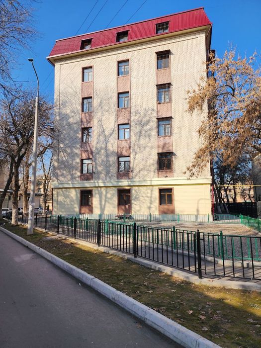 Продаётся 3 комнатные квартиры с подвалом на  Чиланзаре 19 квар