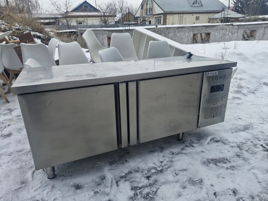 Продам мебель и оборудование