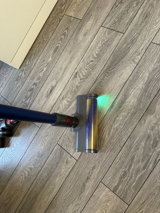 Прахосмукачка Dyson V11