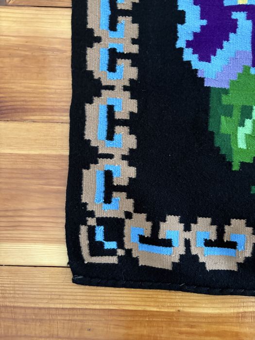 Covor țărănesc țesut manual din lână și penea