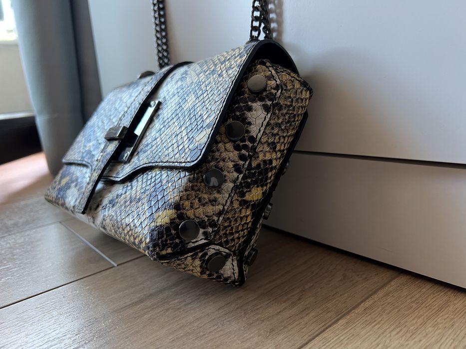 Кожена змийска чанта