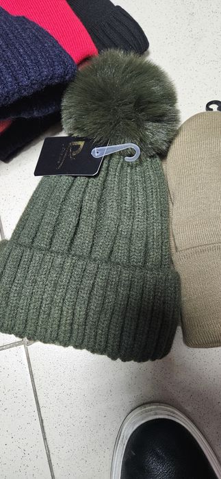 Шапки оптом по 1500 все новые