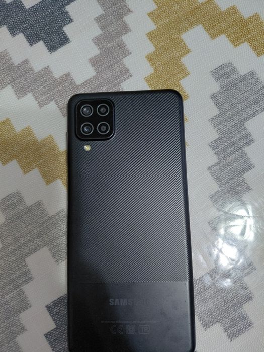 Продам Самсунг а 12