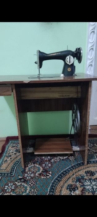 Tikuv mashinasi sotiladi