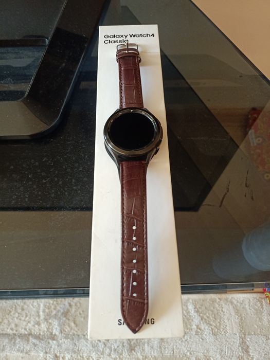 Часы Samsung galaxy watch 4 classic
