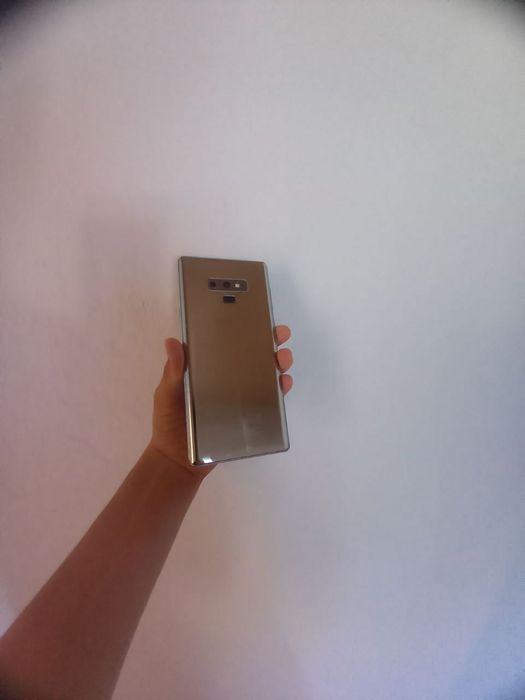 Samsung galaxy Not 9 srochna sotiladi