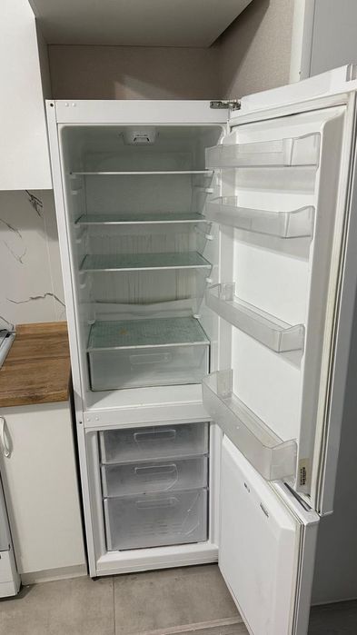 Холодильник рабочий