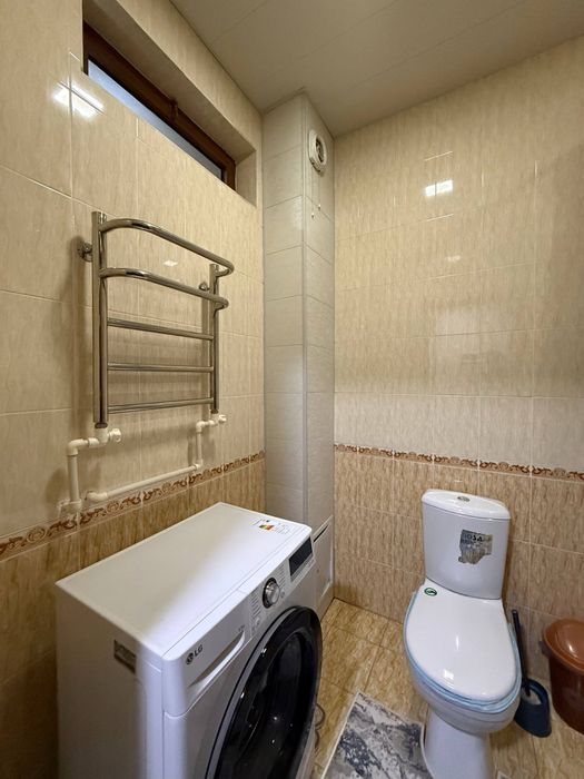 Шахар марказида 3 хонали квартира сотилади!