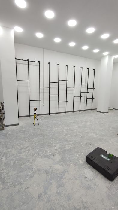 Стеллаж вешалка полки