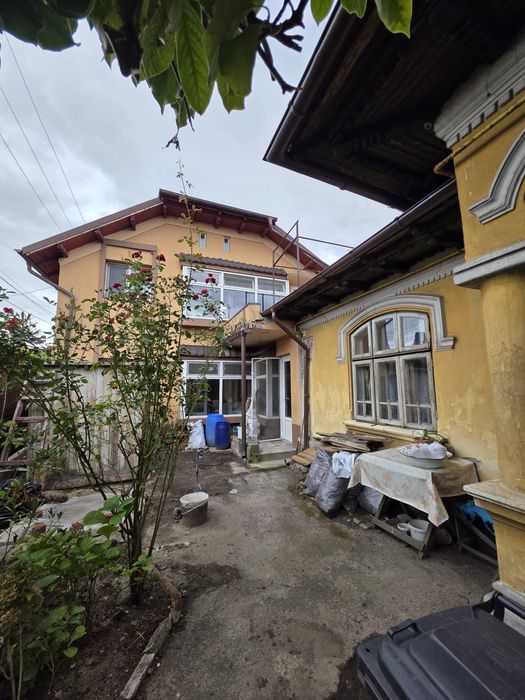 Casă de vânzare în Ploiești 4 camere