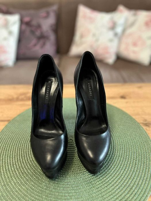 Сандали Tata Italia, №36 и обувки Casadei, №36,5