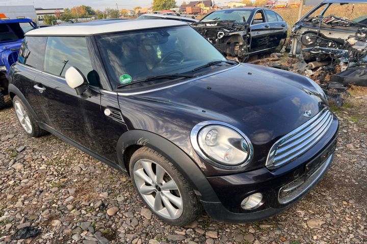 Dezmembrez Mini Cooper R56
