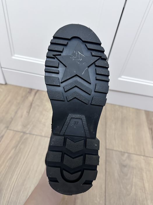 Продам зимние сапоги