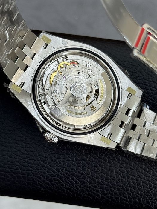 Rolex Date-Just  41mm  Mint Green ETA 3235