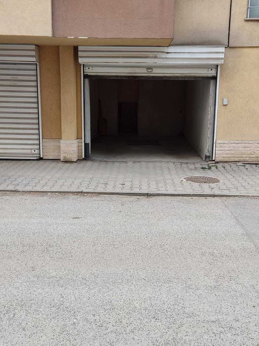 Надземен гараж под наем, Младост 2