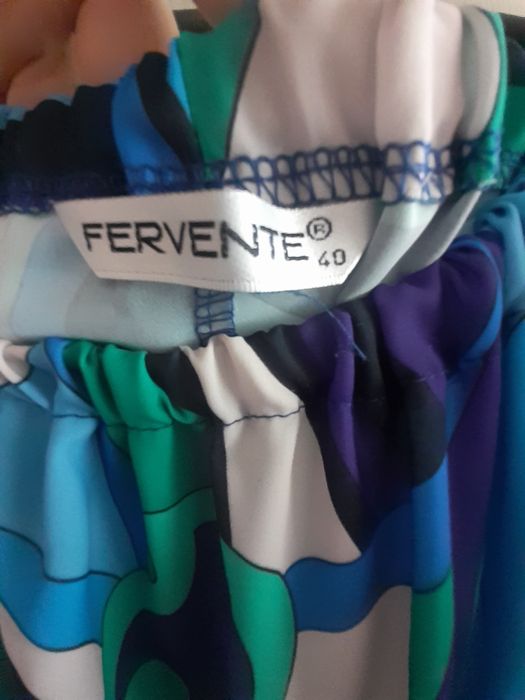 Официална рокля        .