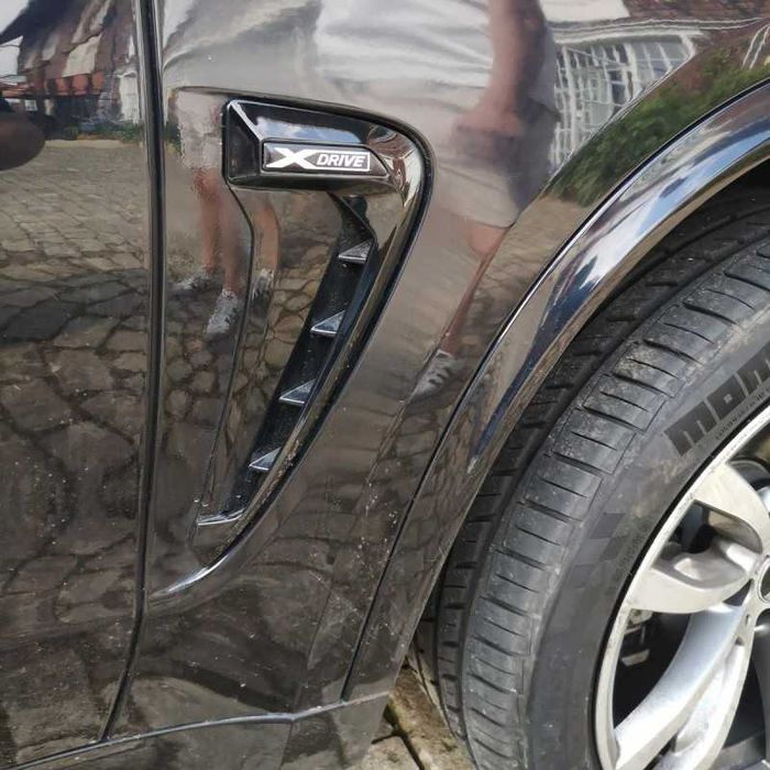 Extensii Ornamente Logo XDRIVE Aerisiri Aripi BMW X5 F15 Negru Lucios