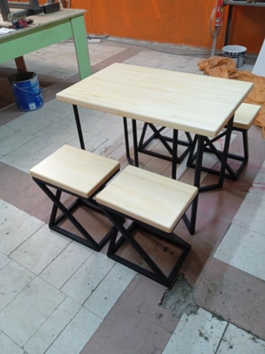 Комплект, стол и стулья