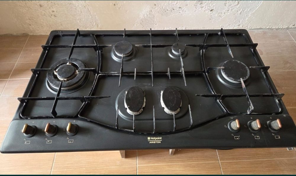 Продам газовую поверхность